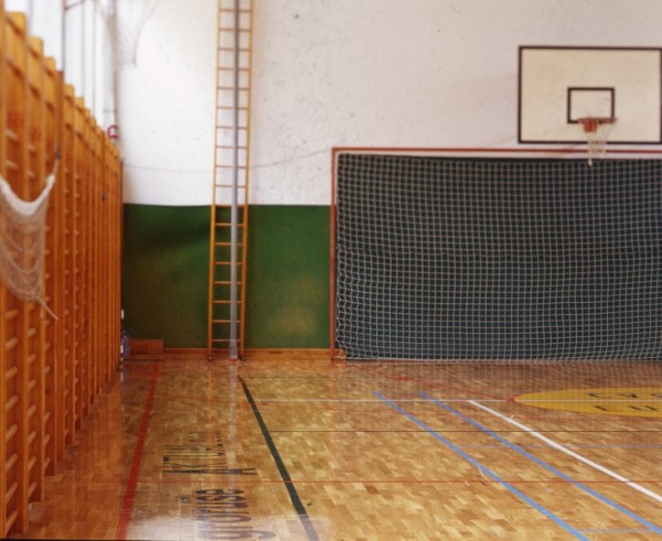 Parket v šolski telovadnici